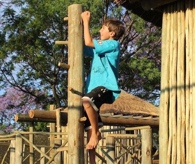 בית מלון כפרי Waterberg Cottages, Private Game Reserve