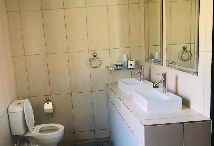 پانسیون A Contempo Guesthouse