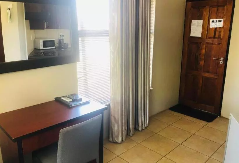 پانسیون A Contempo Guesthouse