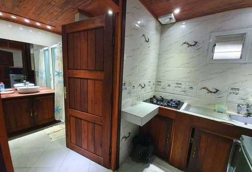 پانسیون Edena Kely