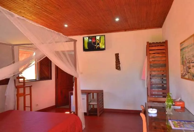 Pension (Hôtel basse catégorie) Edena Kely