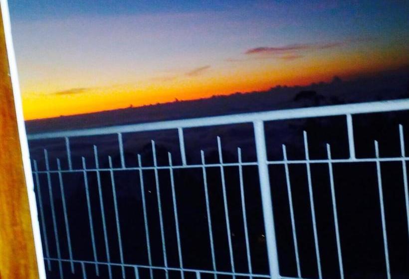 بنسيون Farah Guest Inn