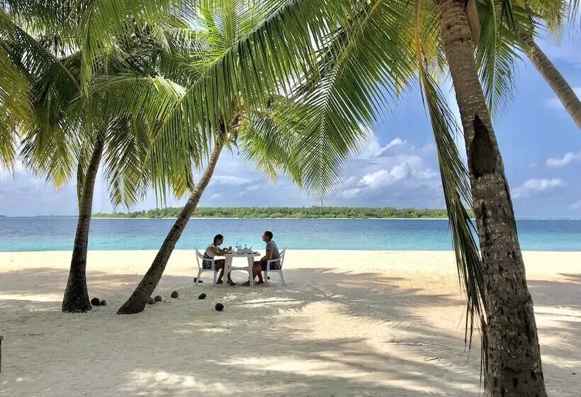 پانسیون Madi Finolhu Guesthouse