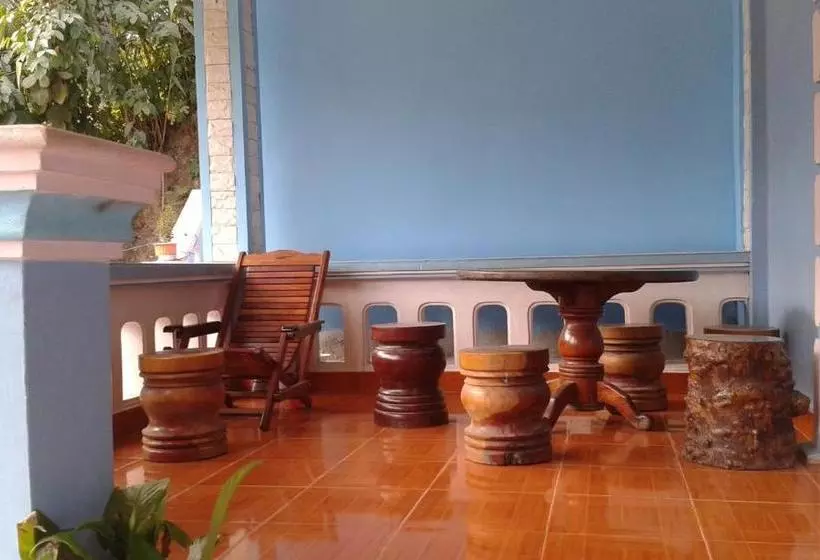 Majatalo Phonephithak Guesthouse