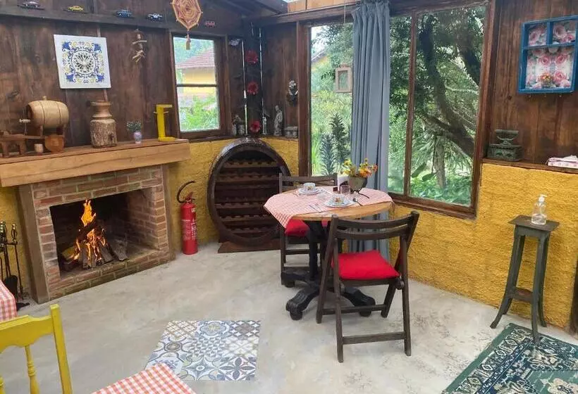 Majatalo Pousada Jardim Secreto