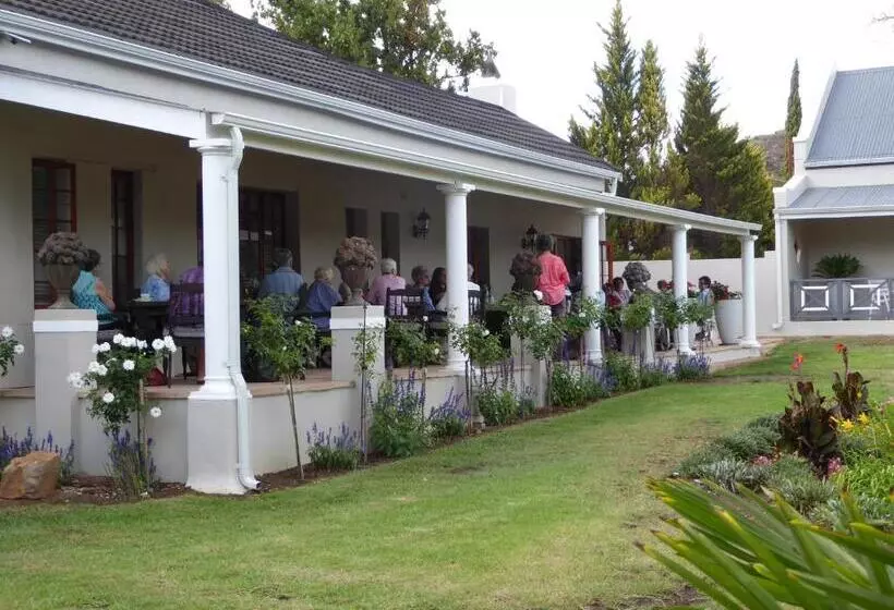 Majatalo Sorgvry House Of Guests