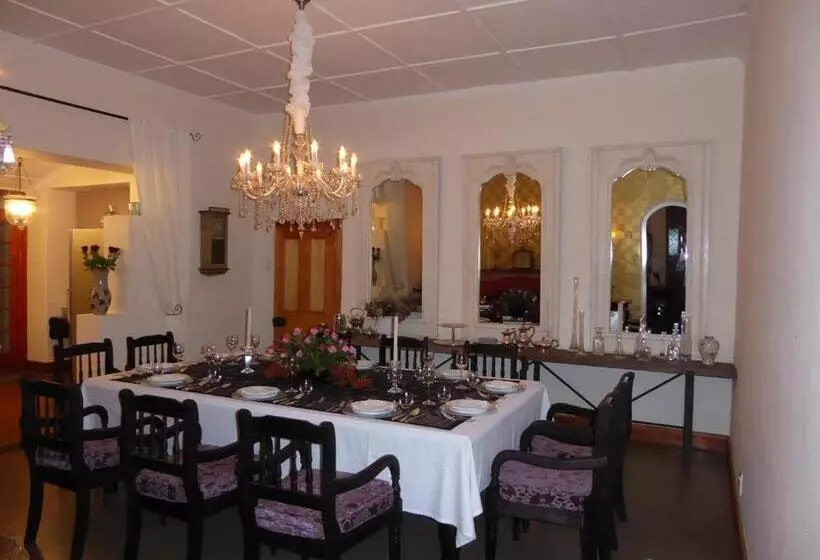 Majatalo Sorgvry House Of Guests