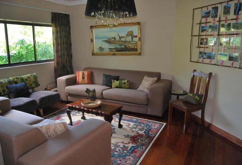 פנסיון 15 Witpeer Street Guesthouse