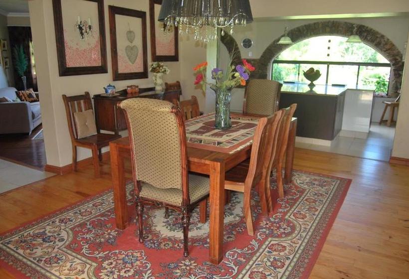 פנסיון 15 Witpeer Street Guesthouse