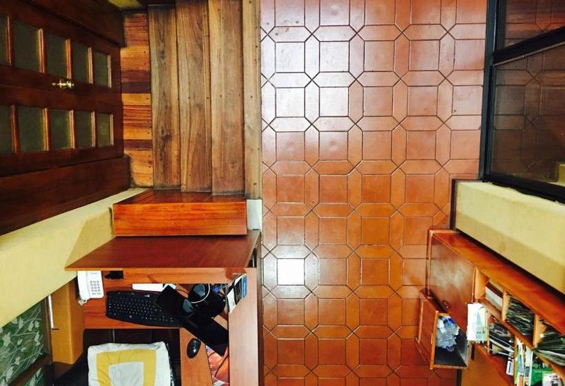 بنسيون Hostal Pachamama Lodge