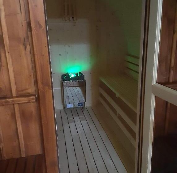 ペンション Rózsapark Vendégház