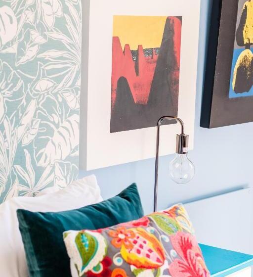 膳宿费 Skyview Manor