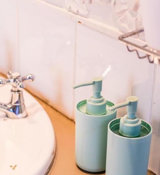 膳宿费 Skyview Manor