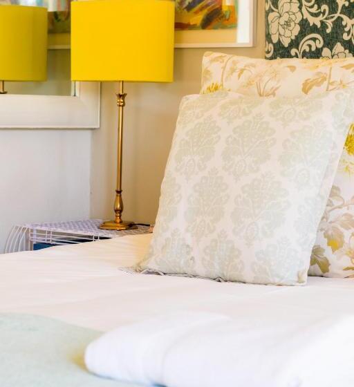 膳宿费 Skyview Manor