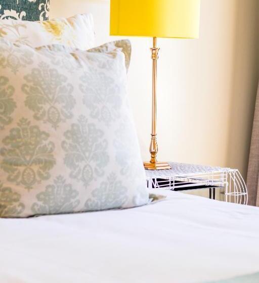 膳宿费 Skyview Manor