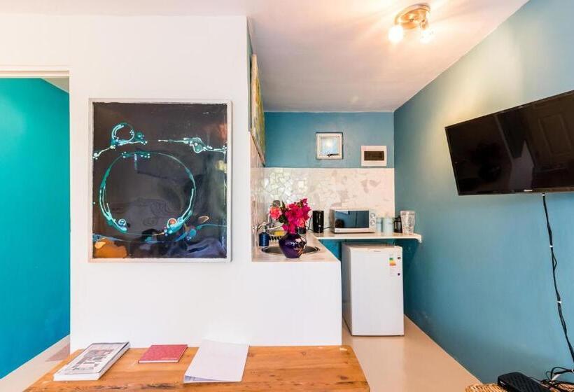 膳宿费 Skyview Manor