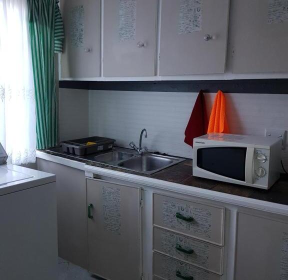 펜션 The Budget Inn