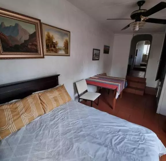 Majatalo The Budget Inn