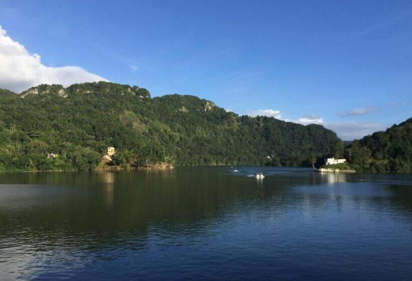 هتل Oceania Apartments At Arecibo 681 Ocean Drive