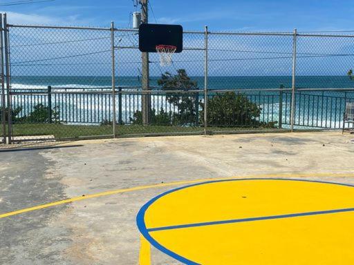 هتل Oceania Apartments At Arecibo 681 Ocean Drive