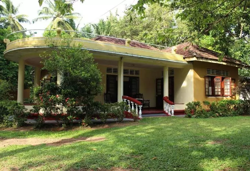 Majatalo Abberny Villa