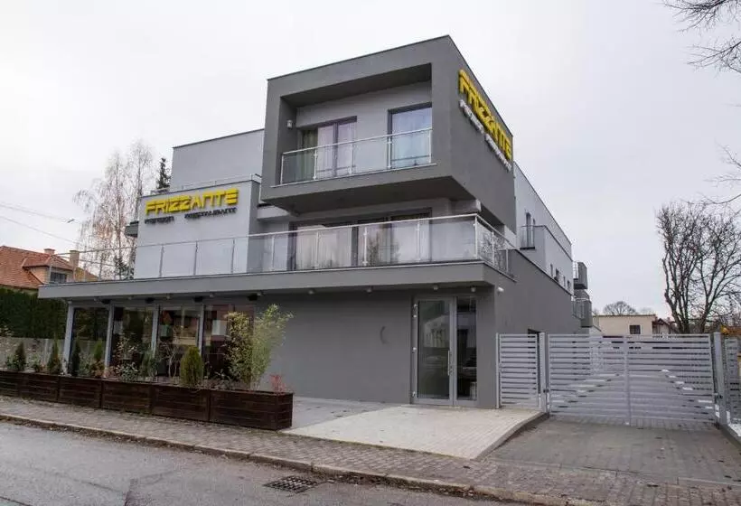 Majatalo Guest House Frizzante