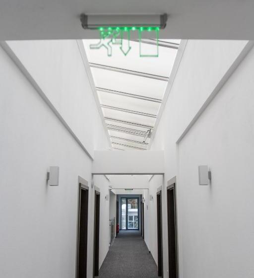 膳宿费 Guest House Frizzante