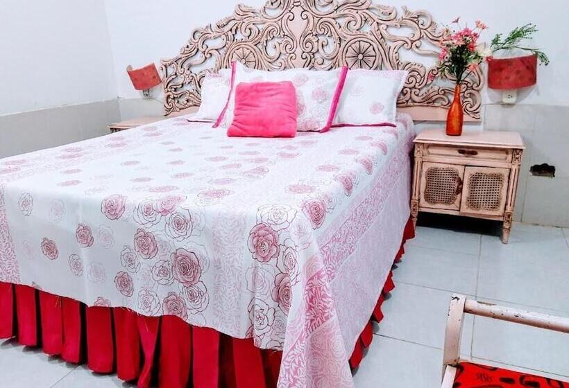 פנסיון Hostal Solsticio Guajiro