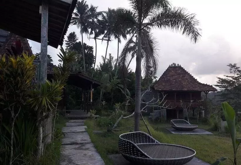 ペンション Kubu Taru