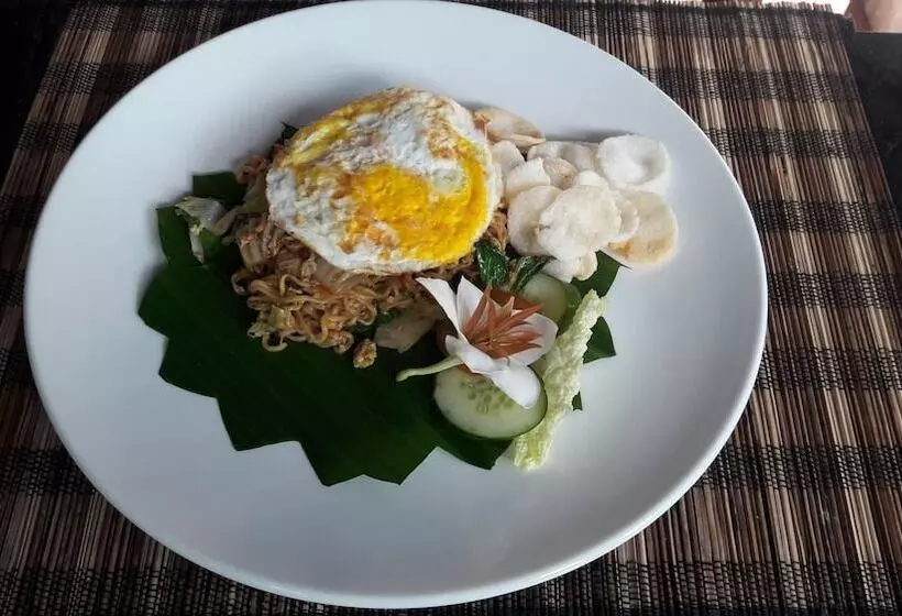 ペンション Kubu Taru