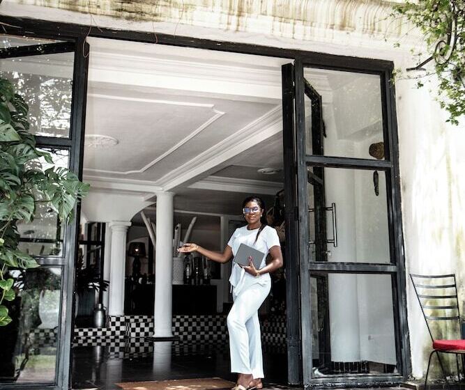 پانسیون La Villa Des Fées