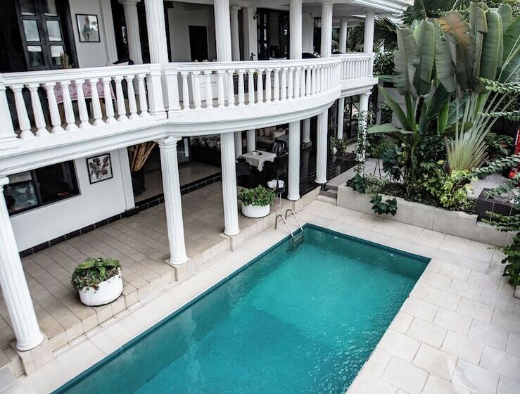 پانسیون La Villa Des Fées