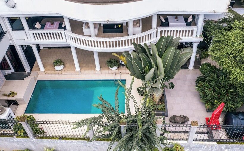 پانسیون La Villa Des Fées