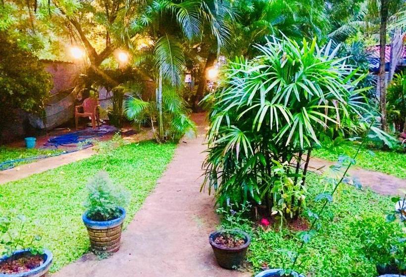 ペンション Sea Breeze Garden