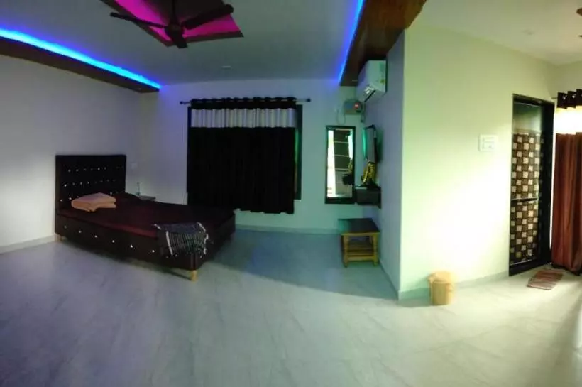ペンション Vickys Guest House