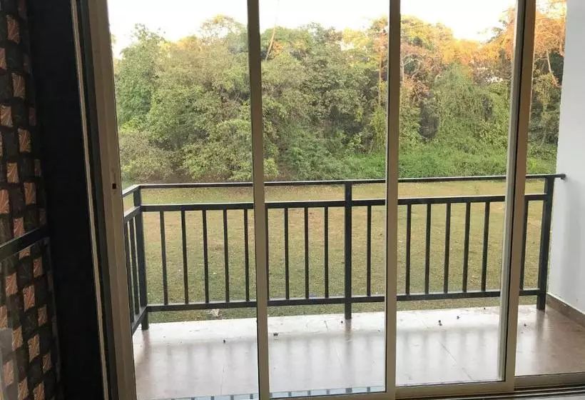 ペンション Vickys Guest House
