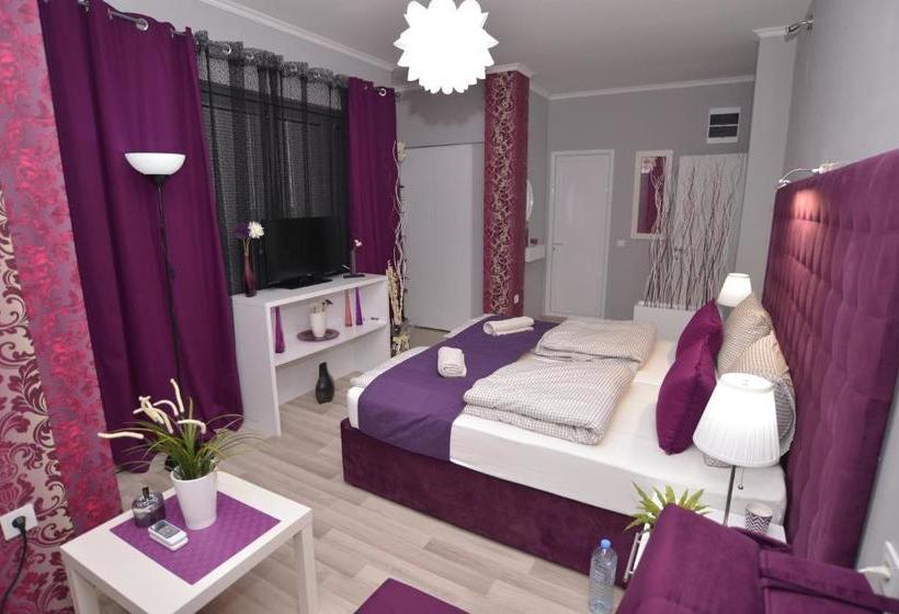 پانسیون Villa Radica