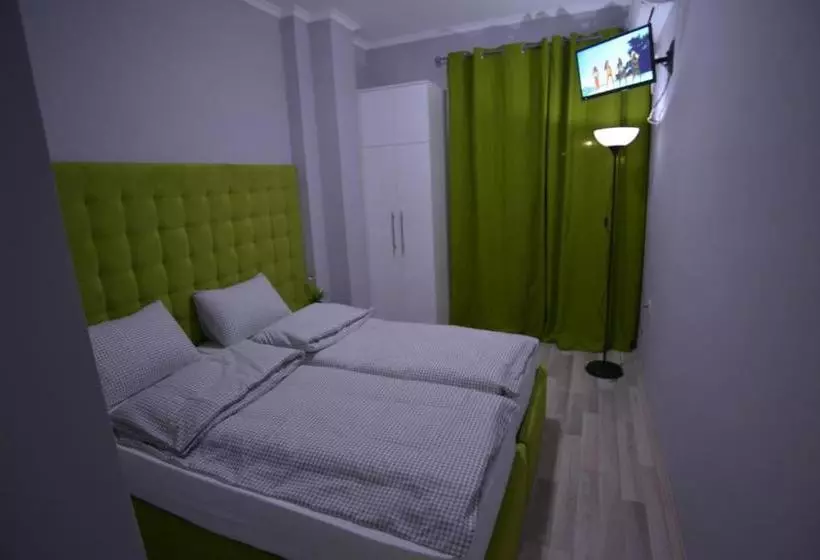 پانسیون Villa Radica