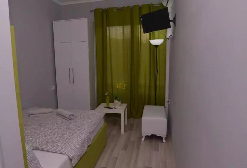 پانسیون Villa Radica