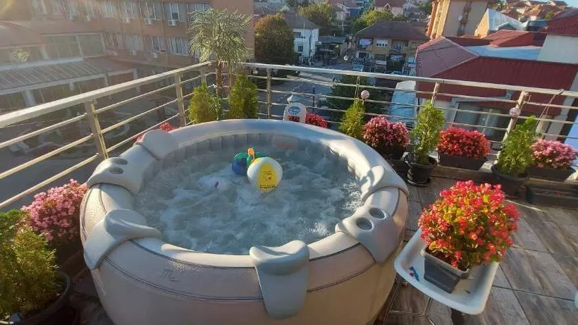 پانسیون Villa Radica