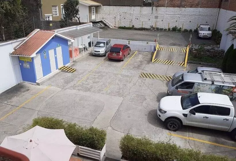 San Blas Hotel & Suites Ecuador