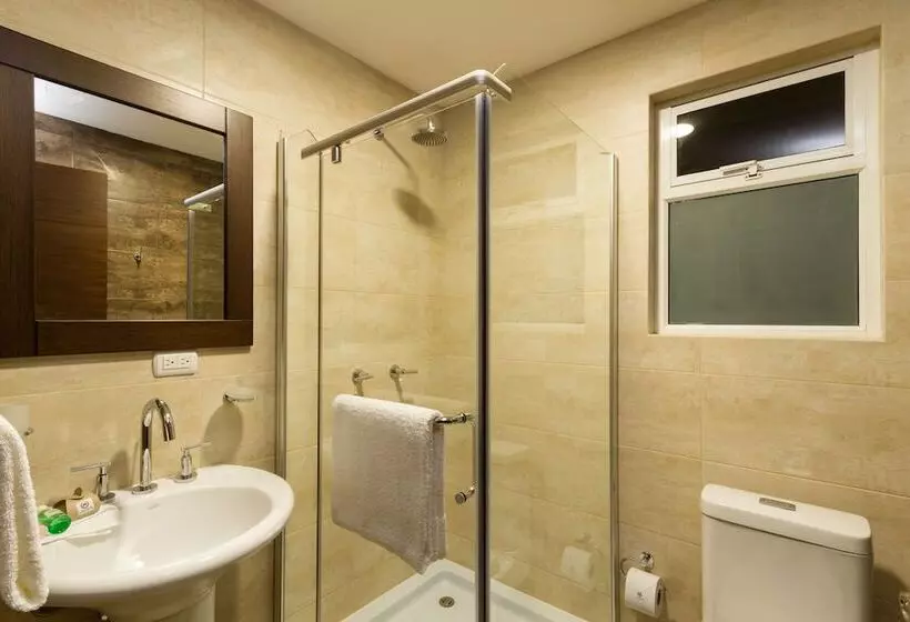 San Blas Hotel & Suites Ecuador