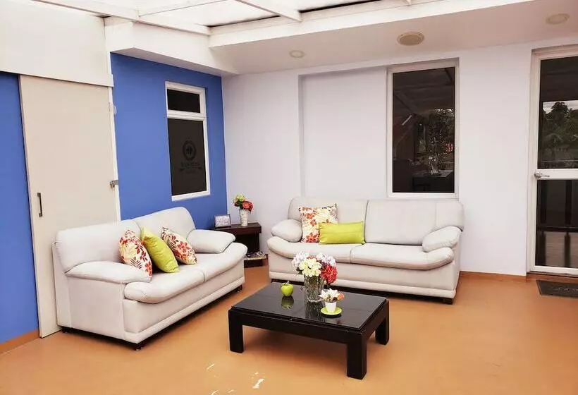 San Blas Hotel & Suites Ecuador