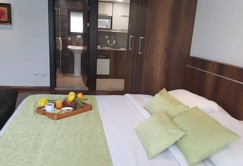 San Blas Hotel & Suites Ecuador