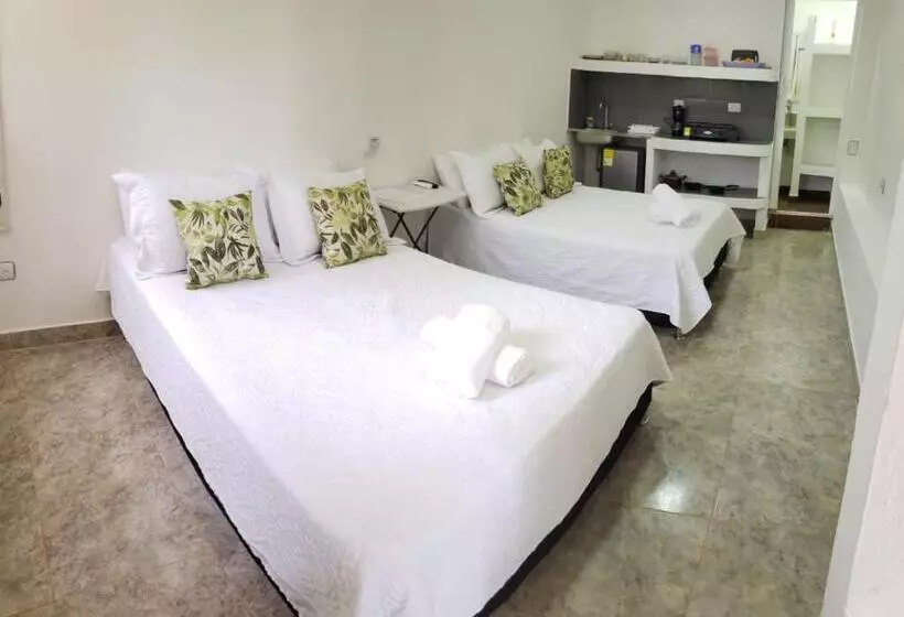 ユースホステル Coral House San Andres