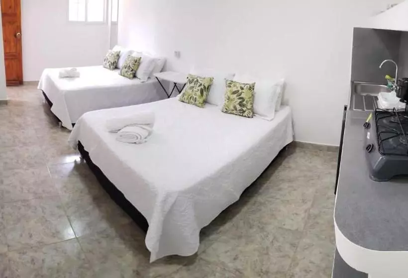 ユースホステル Coral House San Andres
