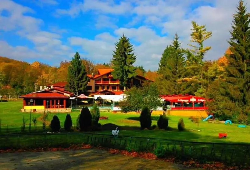 ホテル Kovanlika