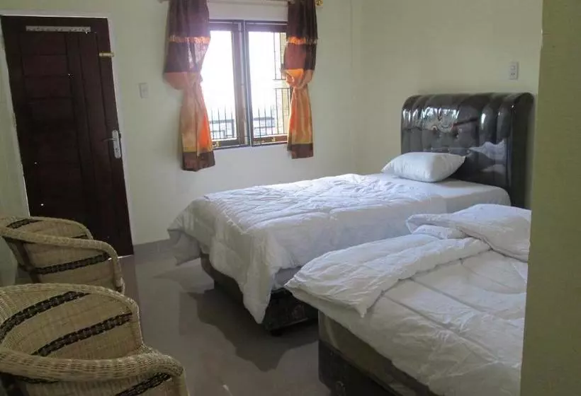 پانسیون Welcome To Wisma Sunrise Guest House 10 Minutes By Walking To The Big Fruit Market