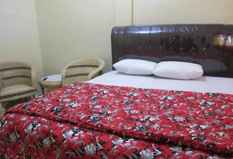 پانسیون Welcome To Wisma Sunrise Guest House 10 Minutes By Walking To The Big Fruit Market