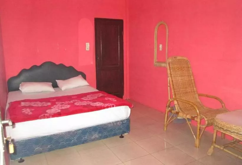 پانسیون Welcome To Wisma Sunrise Guest House 10 Minutes By Walking To The Big Fruit Market